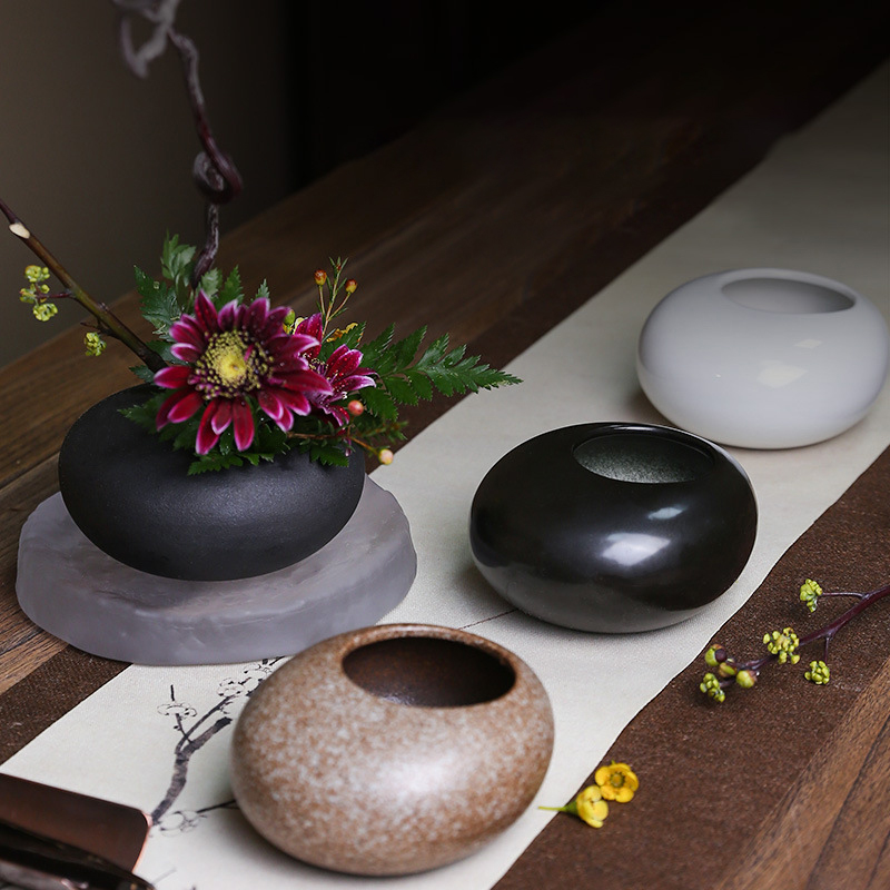 Ikebana Vase Kenzan - Керамическая ваза в японском стиле Ikebana